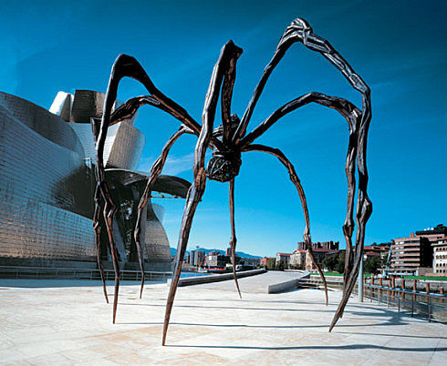 Louise Bourgeois, Maman, 1999, cast 2001. Bronze, marble, and stainless steel, 29 feet 4 3/8 inches x 32 feet 1 7/8 inches x 38 feet 5/8 inches (895 x 980 x 1160 cm)